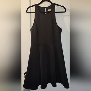 Hollister LBD Size L
